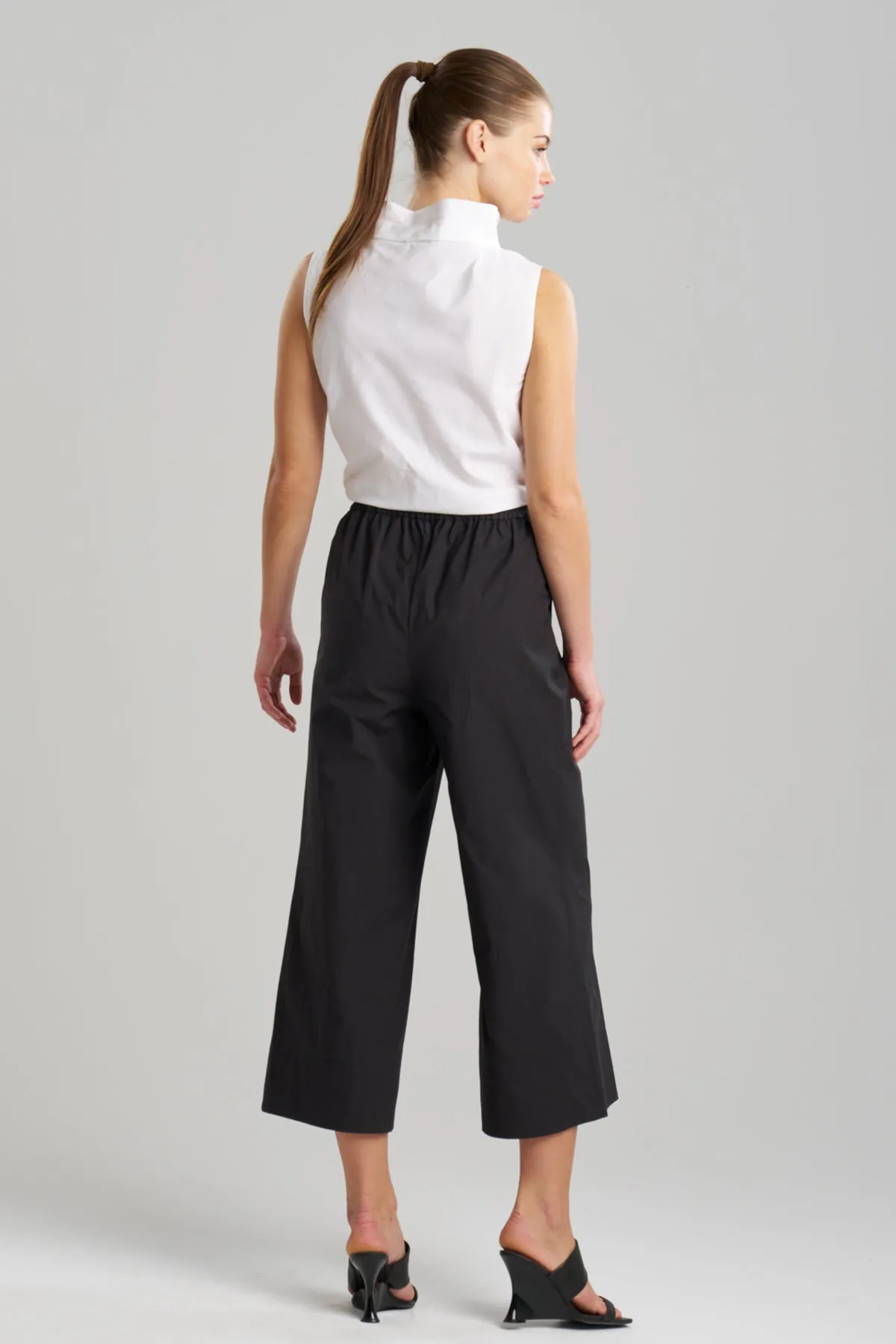 Tech Cotton Taffeta Pull Over Cropped Pants